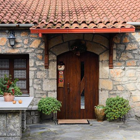 Guesthouse Karahalios Polydrossos Exterior photo