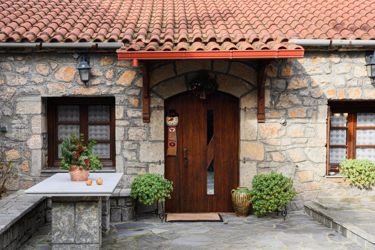 Guesthouse Karahalios Polydrossos Exterior photo